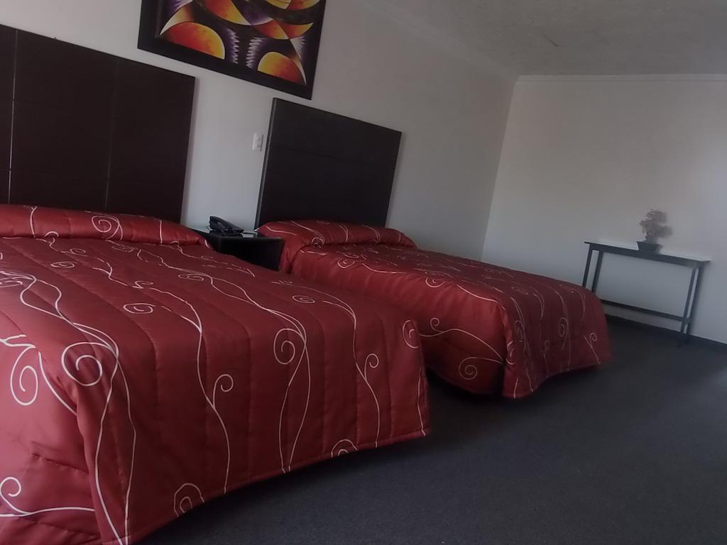 Hotel Raldos Inn サラマンカ エクステリア 写真