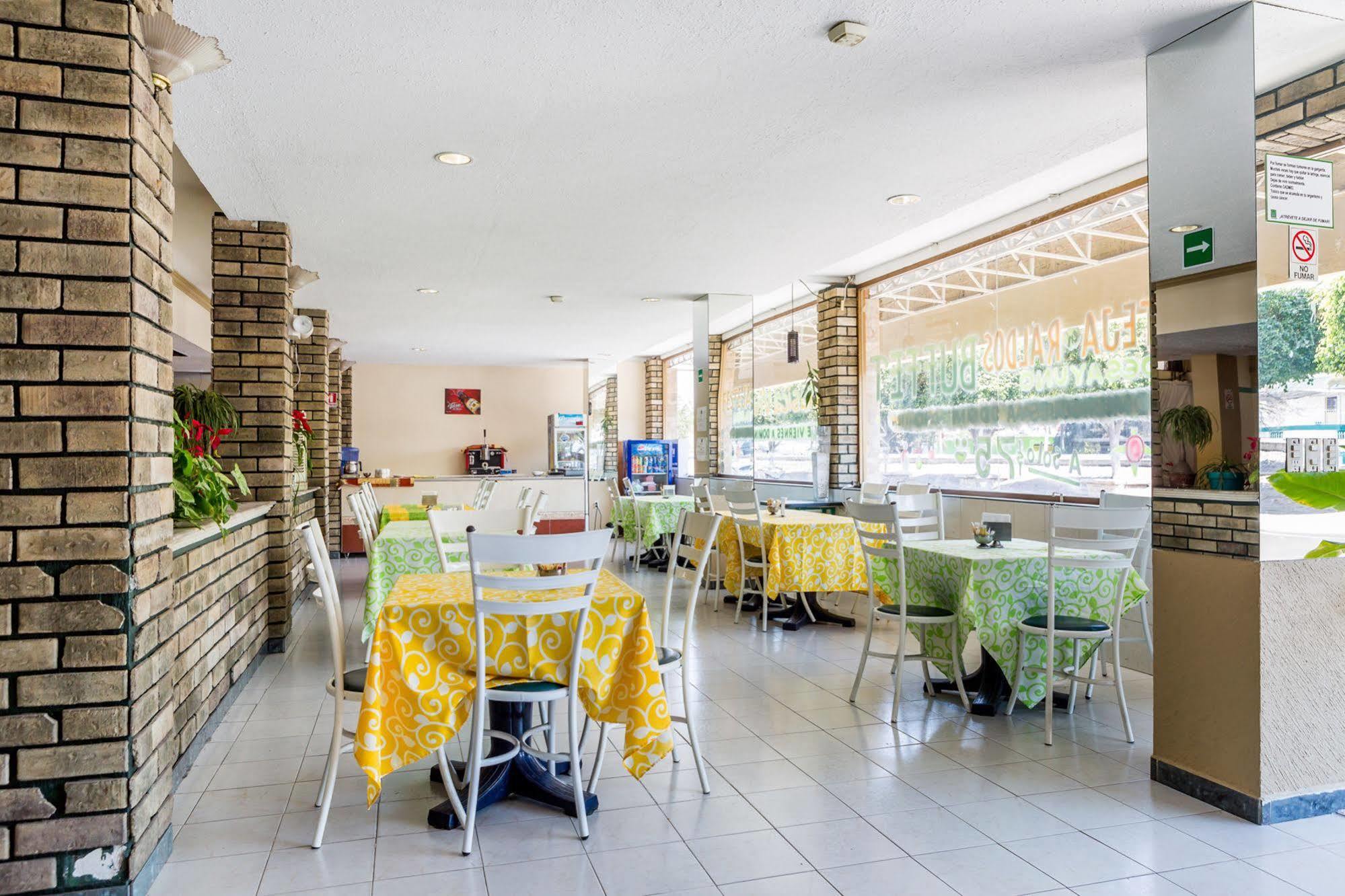 Hotel Raldos Inn サラマンカ エクステリア 写真